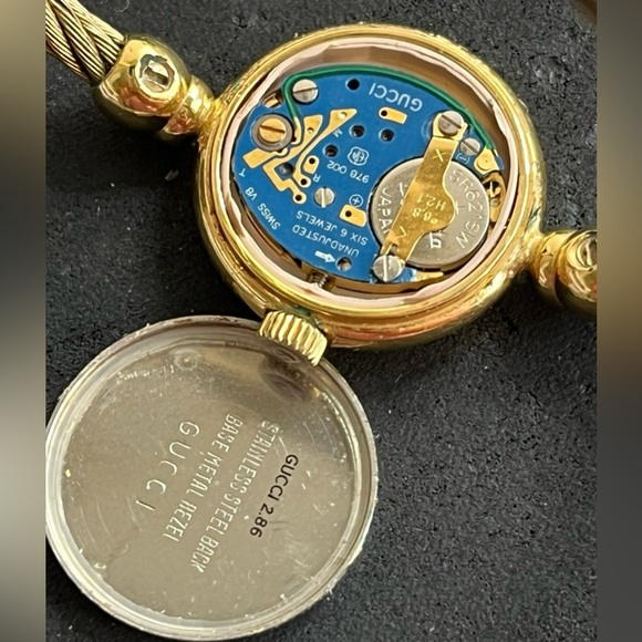 Gucci Rope Bangle Sherry Line Watch 2047. 1L - Picture 14 of 15